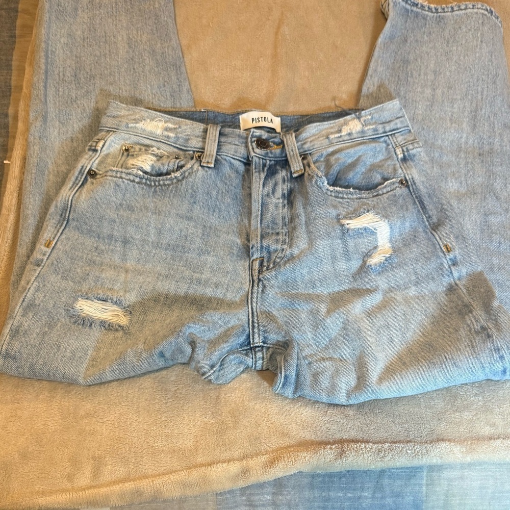Pistola distressed light wash jeans, ladies size 25 disstressed at hem - Picture 9 of 12